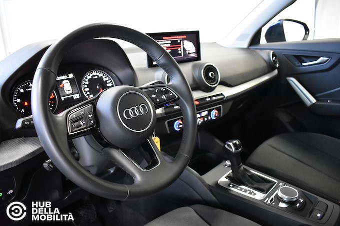 AUDI Q2 30 TDI S tronic Business